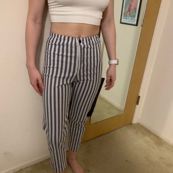 Brandy Melville Straight Navy and White Pants - Picture 2 of 4